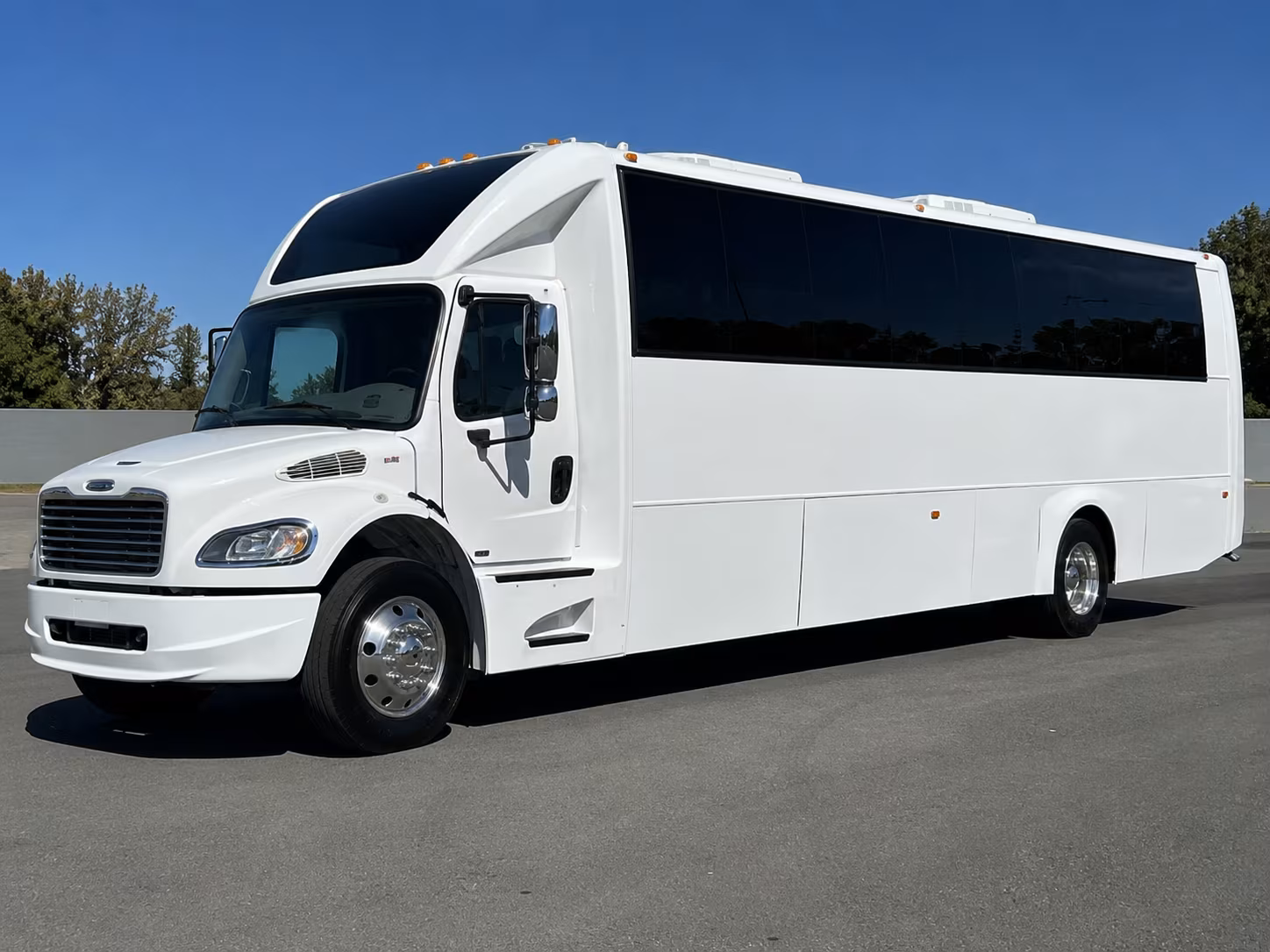 Sterling Heights Prom & Homecoming Transportation party bus exterior